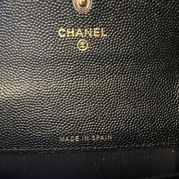 CHANEL Flap Card Holder - Picture 5 of 8